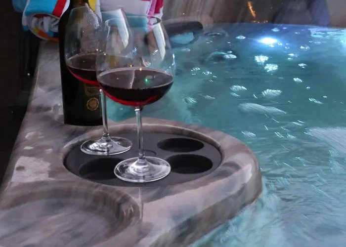 Holiday home Hidden Gem In The Hidden Hills Mini Golf- Pool-hot Tub-rv Parking-ev Charger