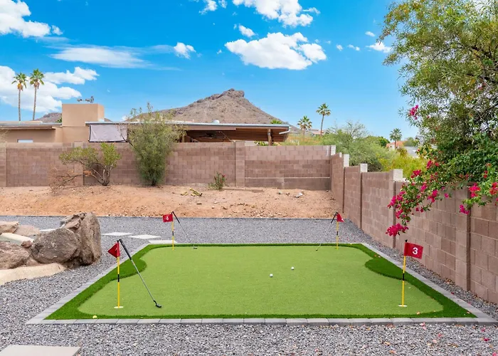 Hidden Gem In The Hidden Hills Mini Golf- Pool-hot Tub-rv Parking-ev Charger Holiday home *