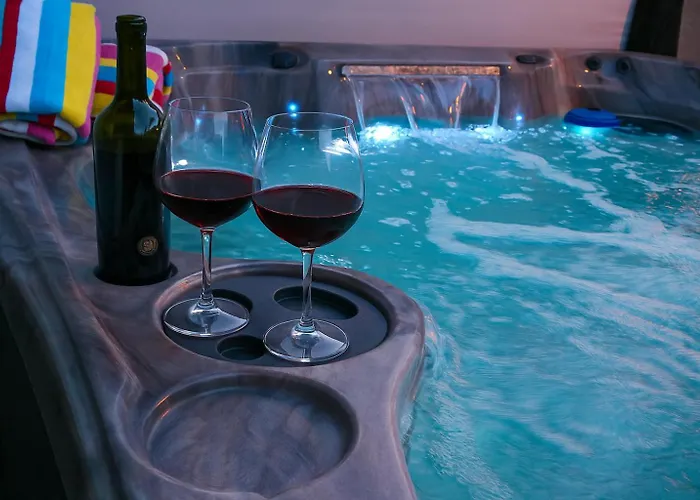 Hidden Gem In The Hidden Hills Mini Golf- Pool-hot Tub-rv Parking-ev Charger Holiday home